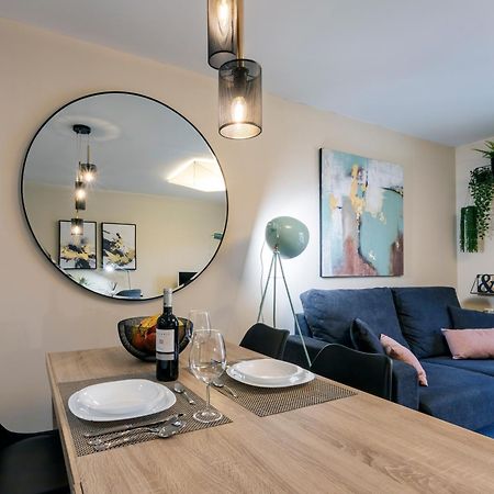 El Encanto Del 12 By Unique Rooms Бургос Экстерьер фото